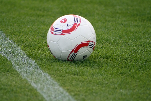 记者：巴萨有人反对买断拉什福德，因他逼抢力度不够&年薪高