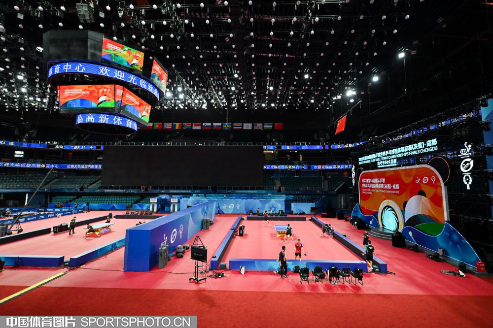 西班牙战胜德国卫冕女足欧国联，大都会球场吸引超5万人观赛