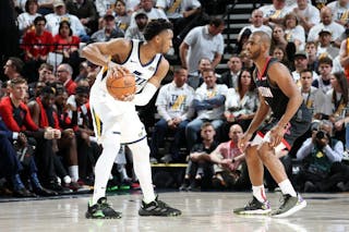 上海女排直落三局淘汰河南女排，朱婷遗憾止步八强